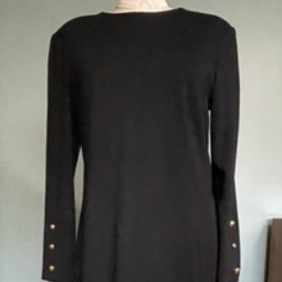 Black cool dress with gold buttons - Picture 1 of 3